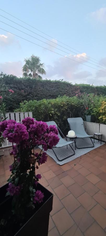 Le Tamaya Plage Charmant T2 En Rez De Jardin A 2 Pas D Une Belle Plage De Toutes Commodites Et Centre Ville Port Cavalaire-sur-Mer Bagian luar foto